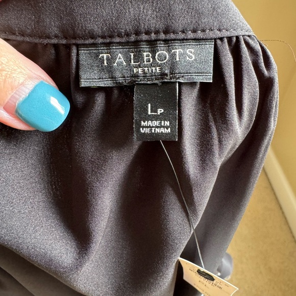 🔥HP🔥 Talbots Petite Sheer Black Blouse with Silver Metallic Accents NWT - Picture 2 of 8